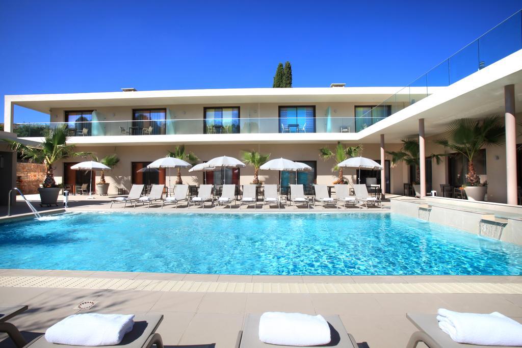Seventeen Hotel Valbonne Exteriör bild