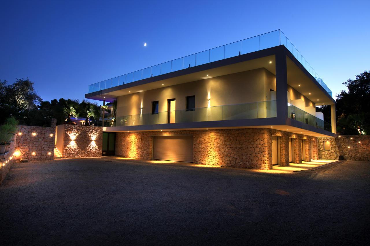 Seventeen Hotel Valbonne Exteriör bild
